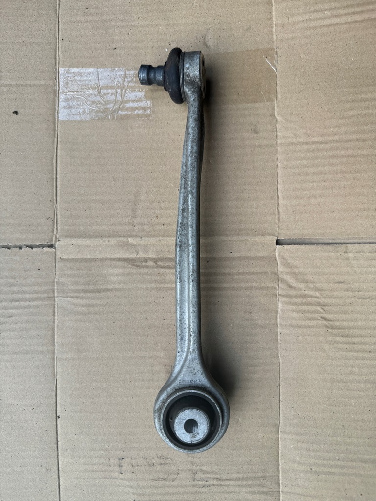 фото №1, Audi a5 8w рычаг правый передний 8w0407506d