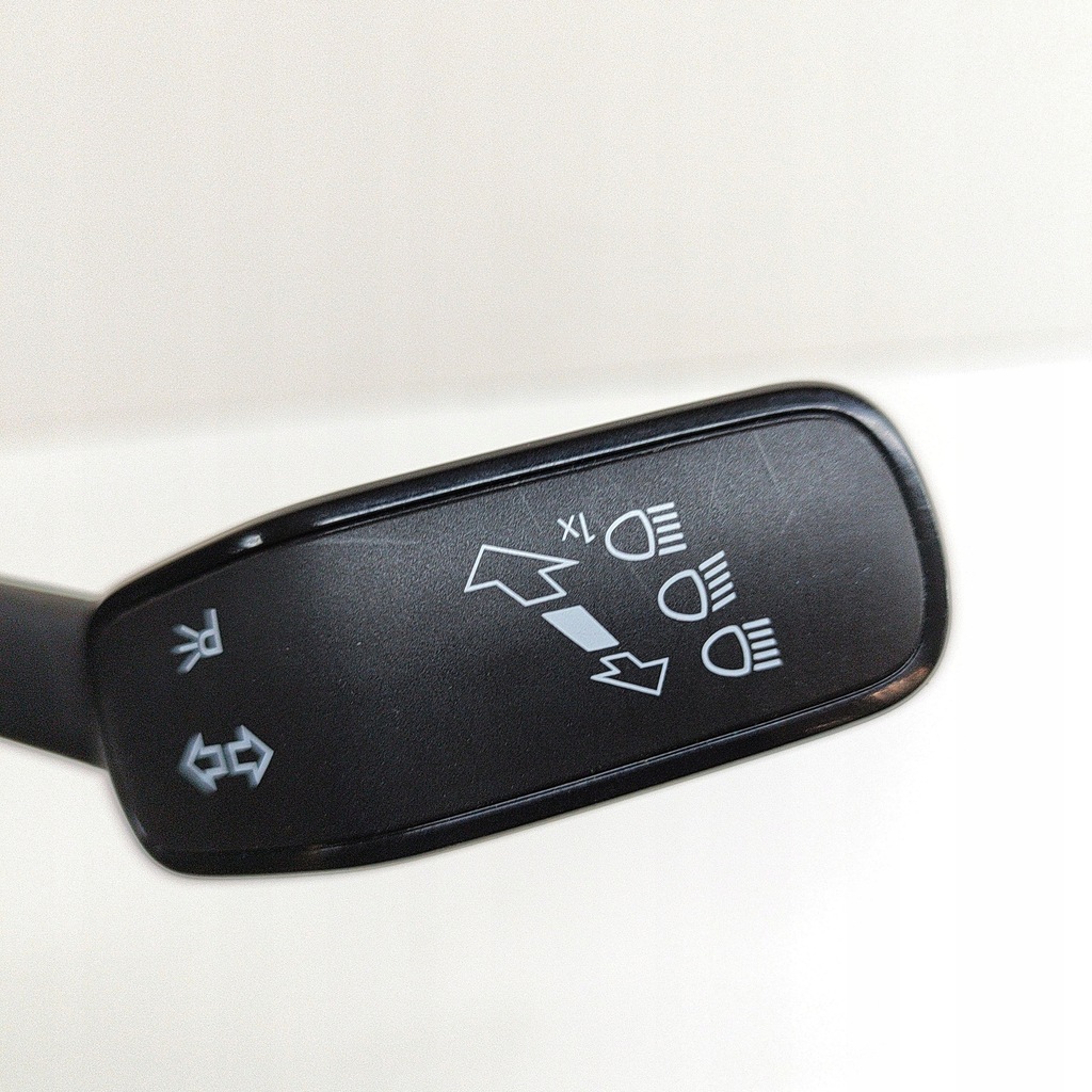 фото №8, Volkswagen t-roc 2023 рычаг / переключатель поворотники