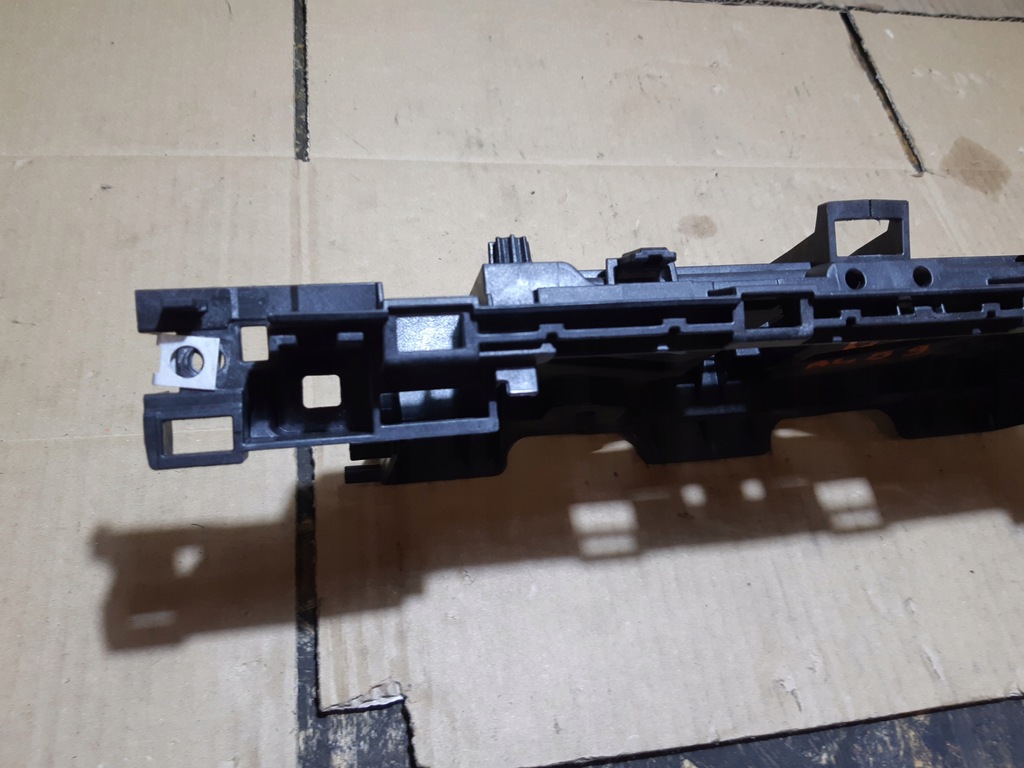 фото №7, Audi a4 b9 кронштейн каркас кронштейн дисплея lcd