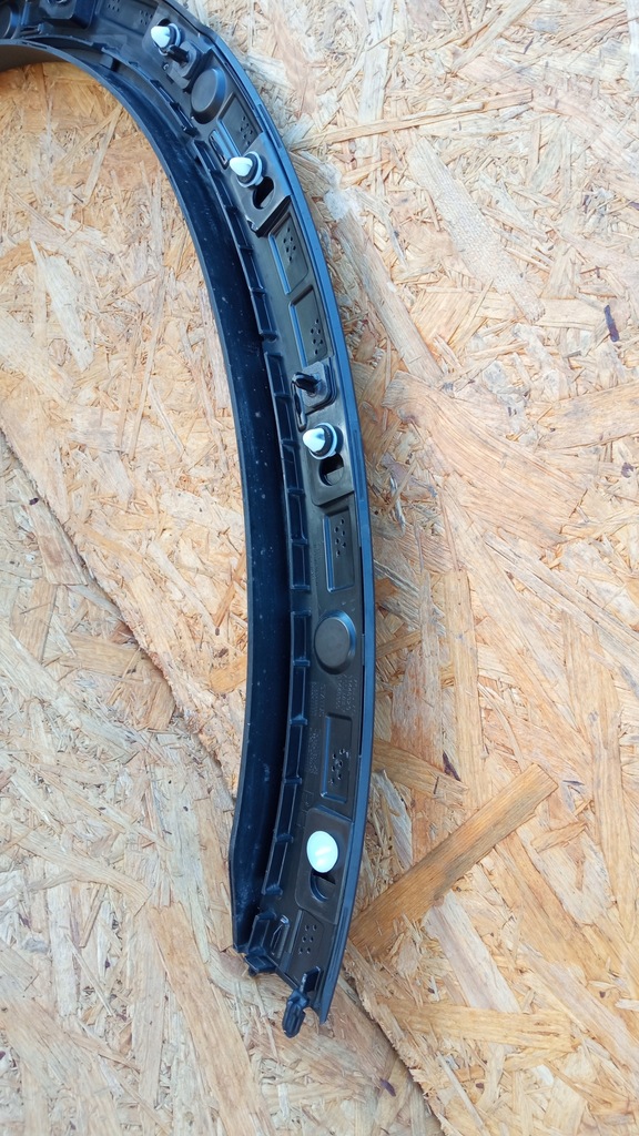 фото №10, Volvo xc40 xc 40 молдинг крыла правый задняя