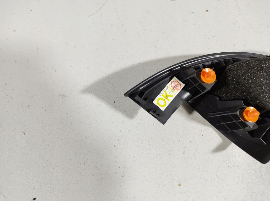 фото №8, Hyundai ioniq 17r- заглушка треугольник зеркало левый