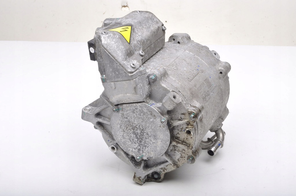 фото №7, Volvo xc40 t5 plug-in hybrid 1.5 двигатель электрический 32257268 2021r