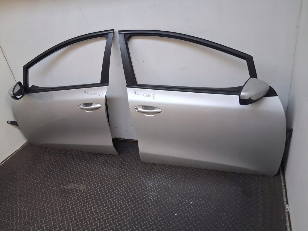 Дверь левый 1 правый перед kia ceed 2 9s Цена