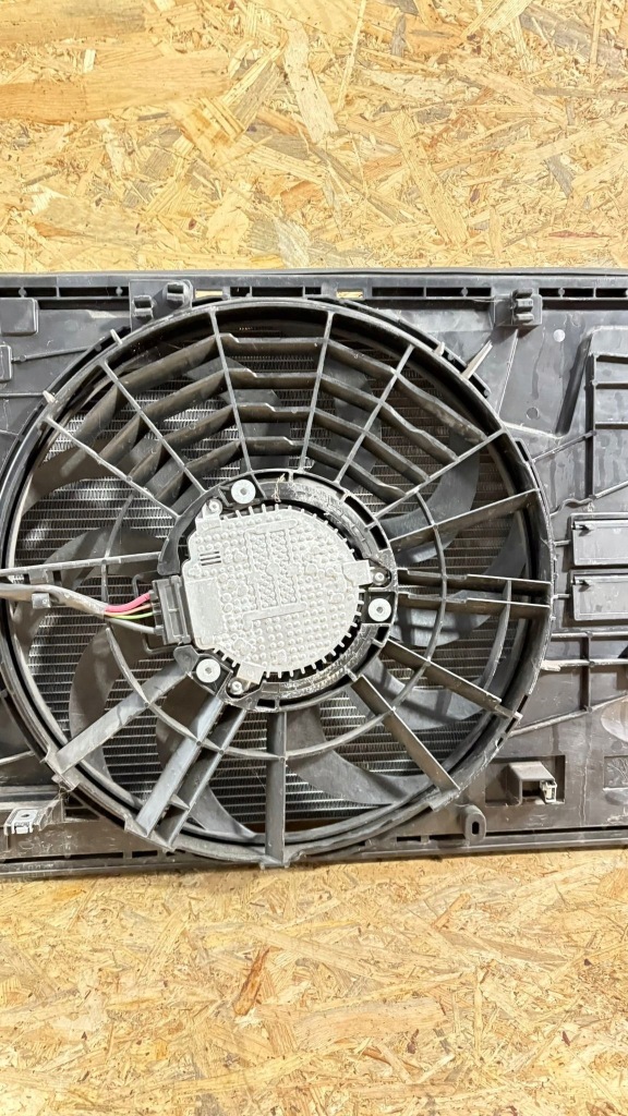 Peugeot 308 iii t10 1.6 thp гібрид комплект радіатор Зі Шроту