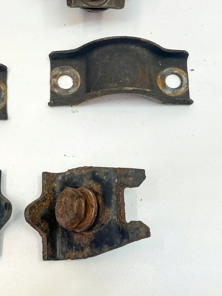 фото №5, Передні ліва кронштейн стабілізатора mercedes-benz sl r129 a1293230126