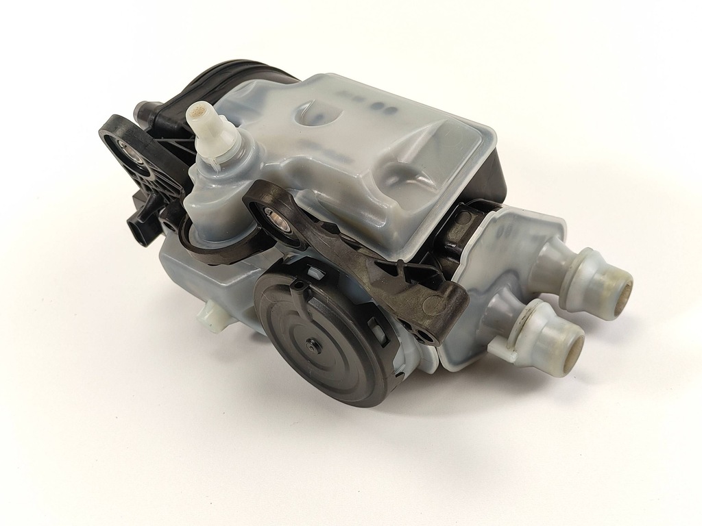 фото №5, Bmw f70 u11 u10 u06 g60 b47c20b b47 вентиляция картера сепаратор отделитель масла 8470497