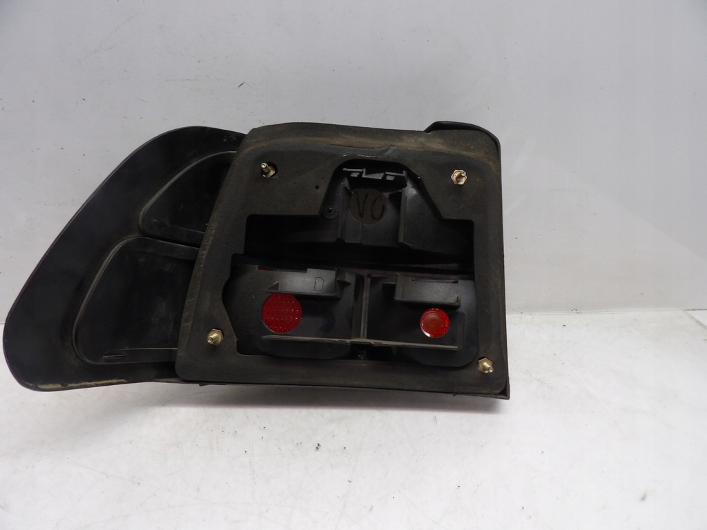 фото №2, Лампа права задня rover 800