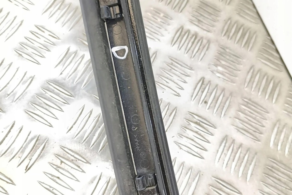 фото №7, Молдинг дахова ліва bmw 7 f01, f02 7184572 4.4l бензиновий 2014