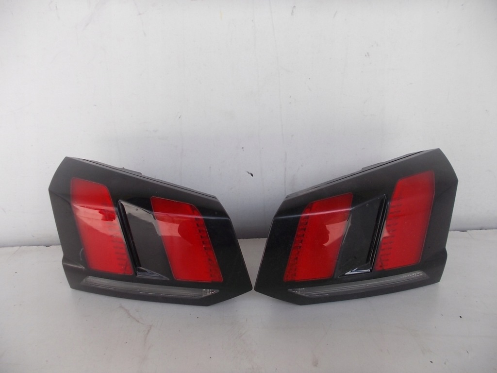 фото №1, Peugeot 5008 ii лампи w кришка europa