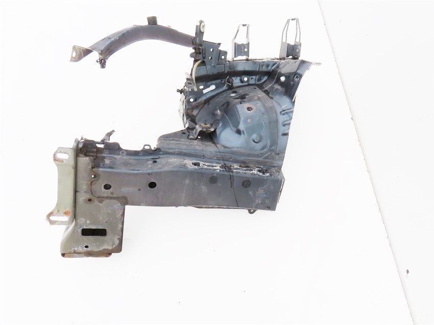 фото №1, Подкрылок передняя правая toyota verso 09-18r 1h2