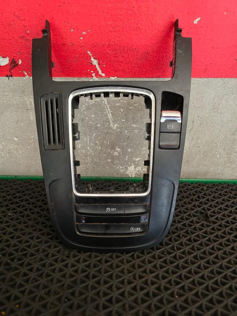 фото №1, Захист домкрата рамка панель audi a4 b8 lift 2.0 tdi 8k0864261f