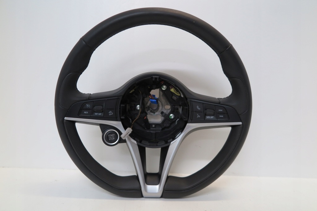 фото №1, Alfa romeo stelvio воздуховод кожа мультифункция