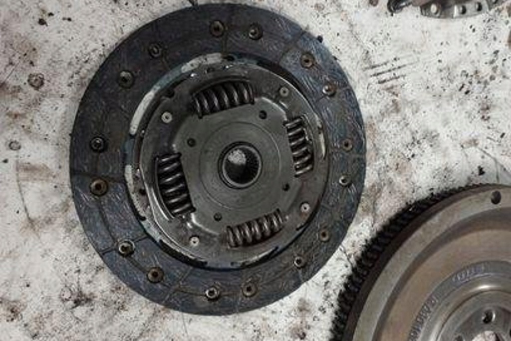 фото №10, Комплект сцепления skoda octavia i combi 1u5 r030105271d 1.6l бензиновый 75kw