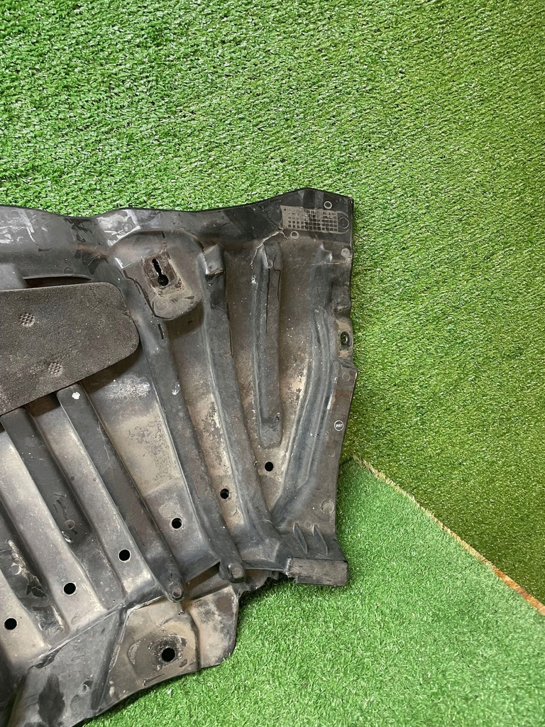 фото №8, Mercedes c-klasa w205 плита защита pod бампер перед