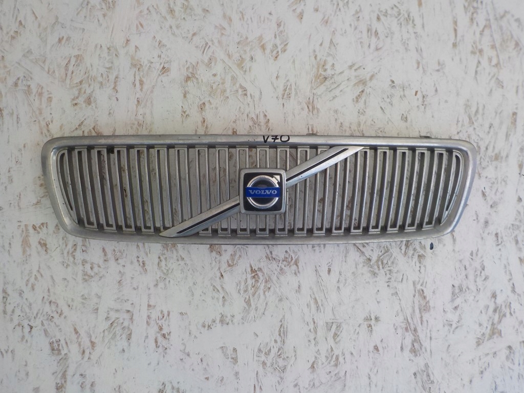 фото №1, Решётка радиатора решётка радиатора volvo v70 8659875