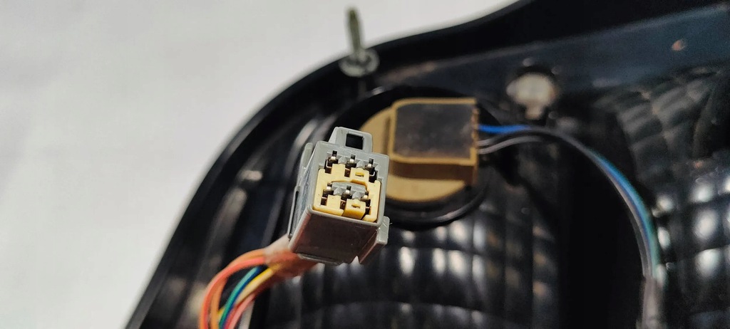 фото №7, Лампа задня задня ліва ford mustang 2005-2009