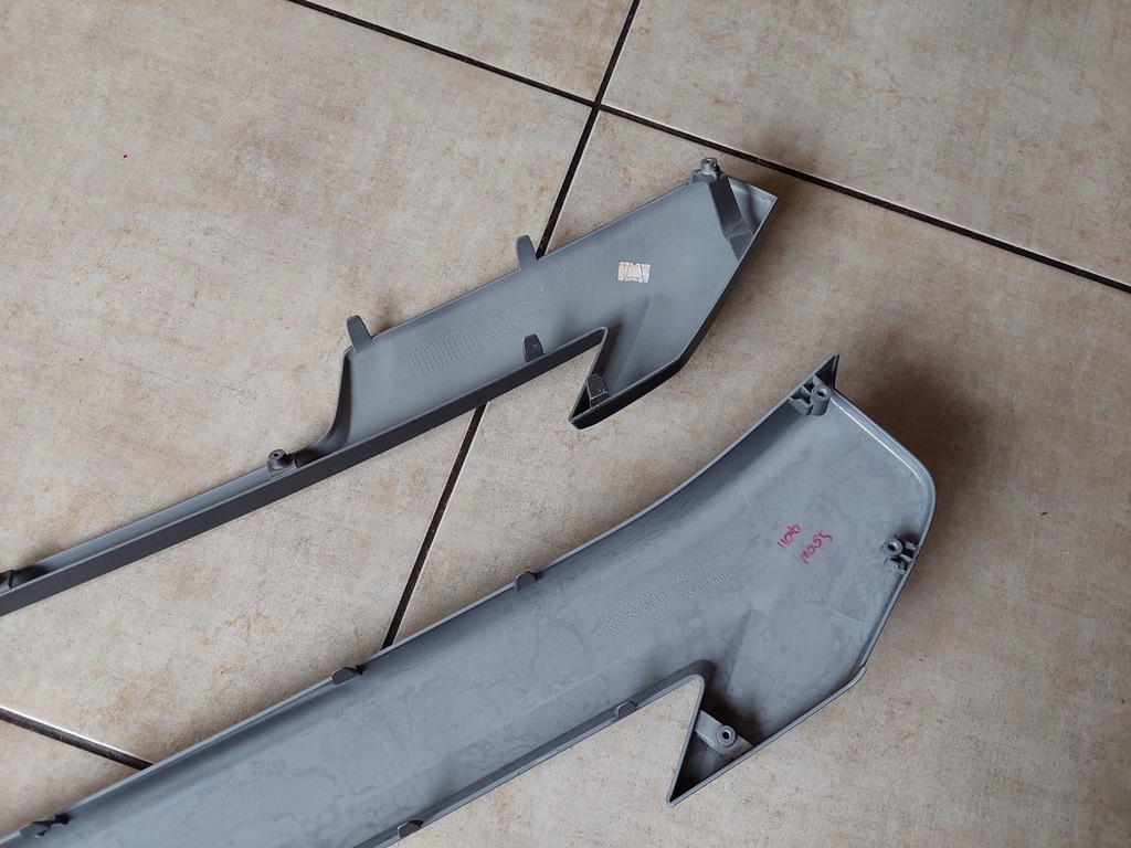 фото №10, Решётка радиатора - накладки решетка - перед - isuzu d-max - 2021