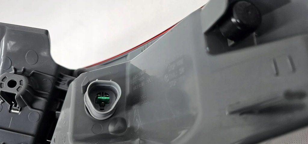 фото №8, Hyundai i40 lift kombi лампа задняя задняя левая 92401-3z5 led демонтаж