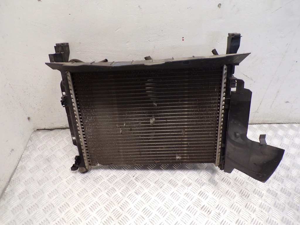 фото №1, Радиатор renault kangoo ze 8200418327 org fv