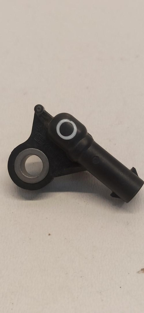 Купити Volvo xc40 датчик удару 32381890