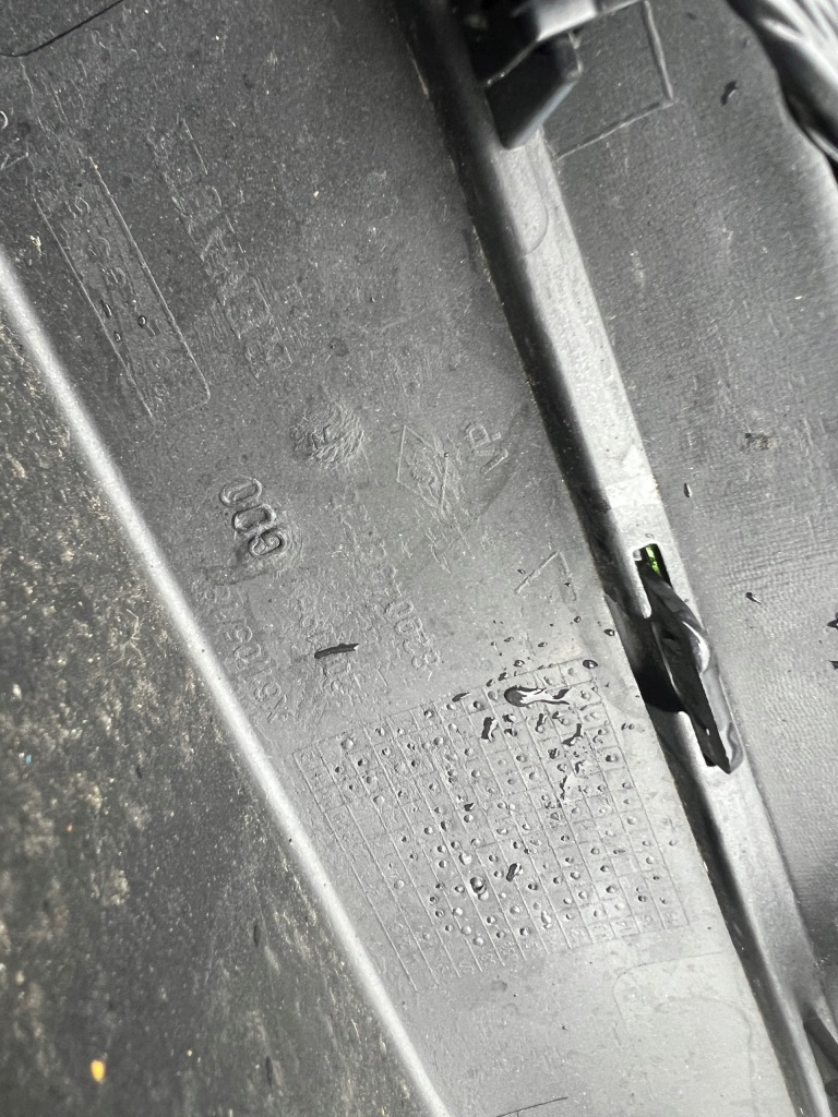 Renault kangoo бампер задний чёрный крашеный kompletny pdc 8200436723 Цена