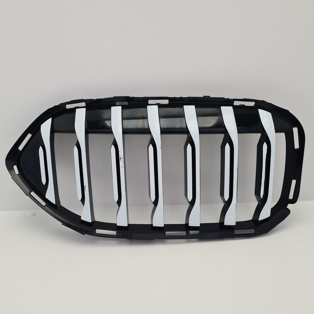 фото №1, Bmw 1 2 f44 f40 решётка радиатора правая решётка радиатора решётка радиатора