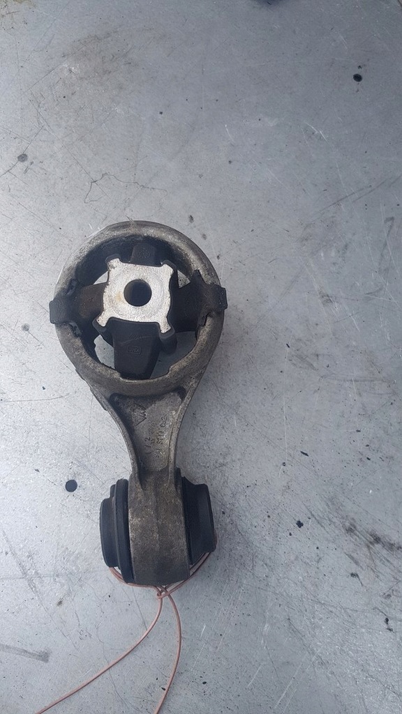 фото №1, Кронштейн двигуна 2.0dci renault trafic iii 080402