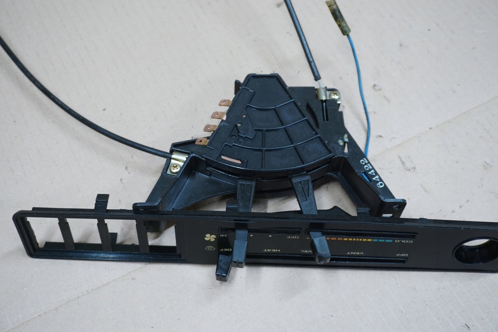 фото №8, Isuzu trooper панель обдув 83-91r