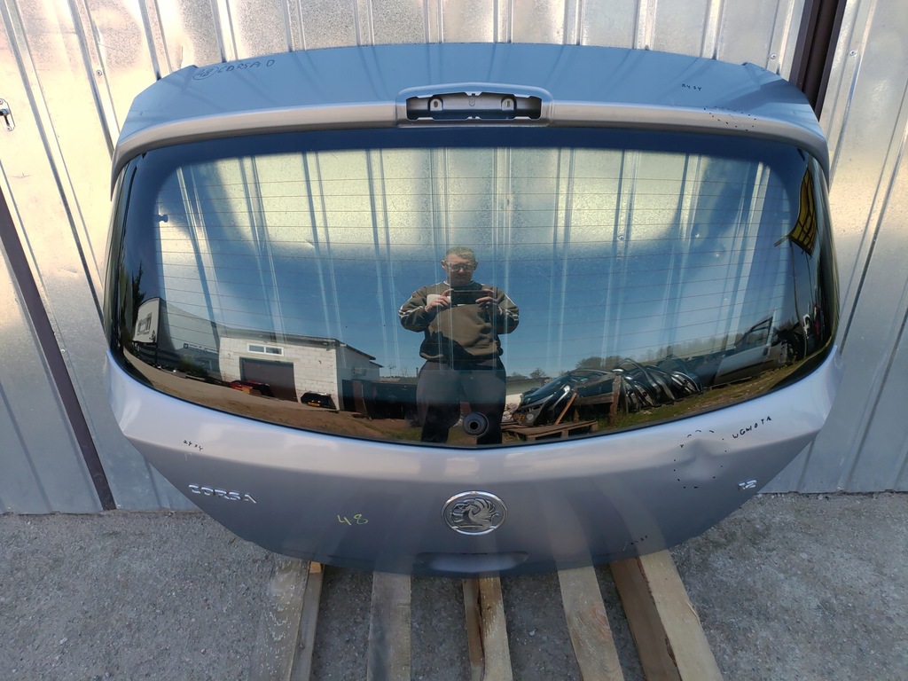 фото №1, Кришка багажника задня багажника opel corsa d 5d 06-13 z163