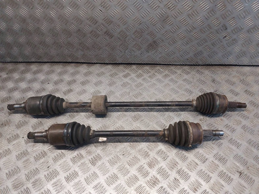 фото №1, Приводной вал левый перед + правый перед fiat grande punto i 1.2