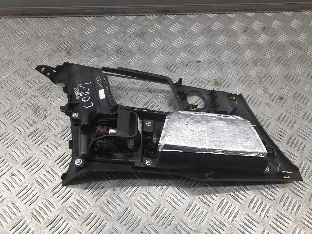 фото №10, Chevrolet corvette 22940550 середина тунелі середній