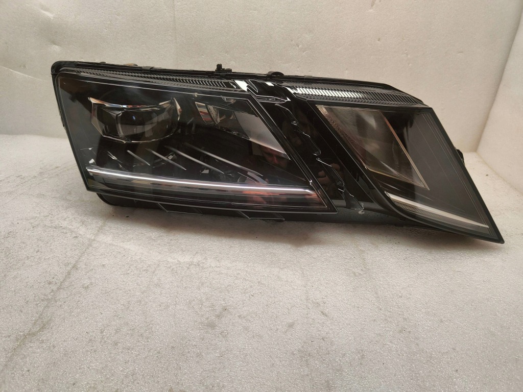 фото №1, Skoda octavia iii lift full led перед сторона правая 5e1941016d