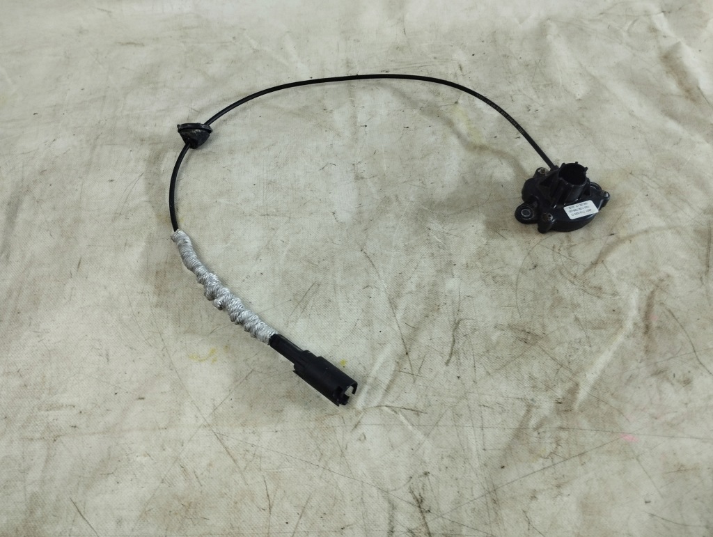 фото №1, Audi q7 15- трос тормоза ручного