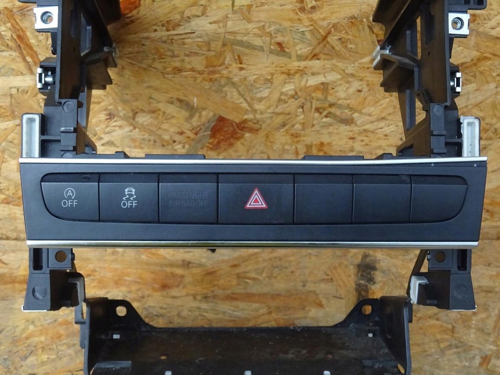 фото №4, Audi a3 8p рамка корзина радио переключатели запуск стоп аварийная 2din 8p0858005