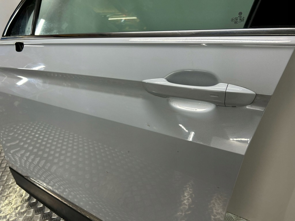 фото №8, Volkswagen tiguan 2018 перед сторона ліва двері передні