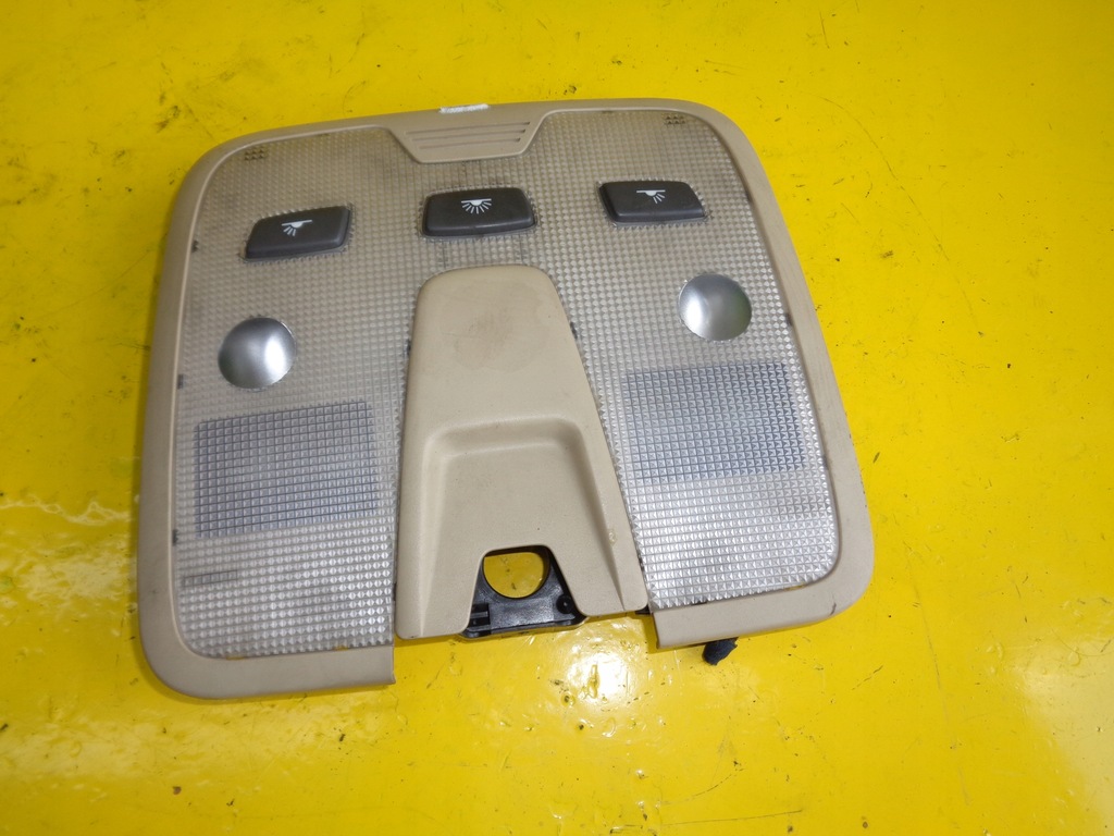 фото №1, Volvo xc70 i 00-07 лампа стельовий