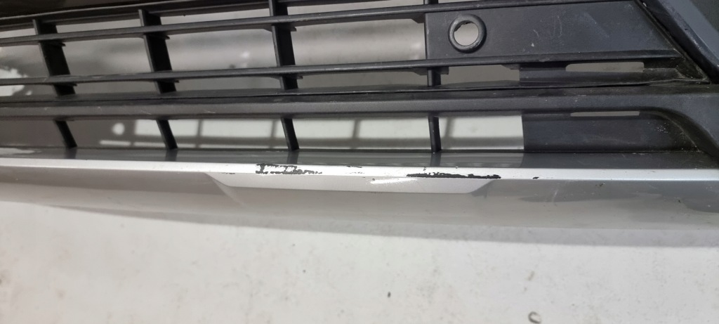 Бампер перед передний volvo xc40 17-20 6x pdc Цена