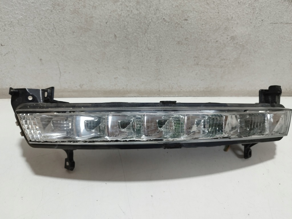 Купити Citroen c4 picasso фара led до рух dziennej drl ліва 17785001
