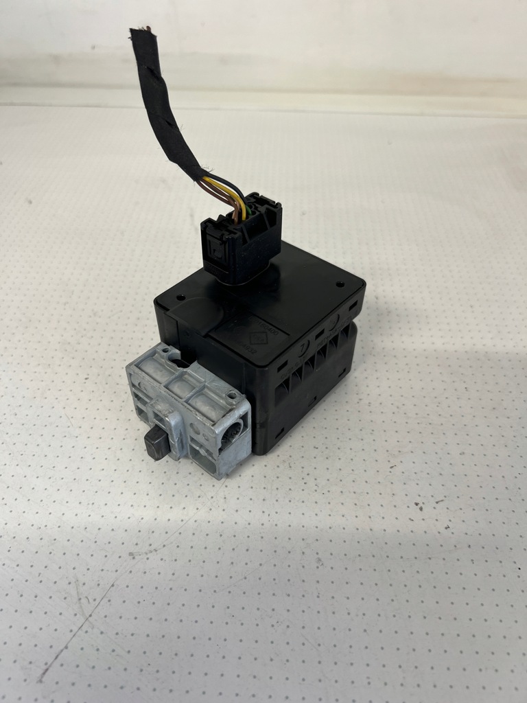 фото №1, Блокировка рулевая renault clio iv europa 8200604932