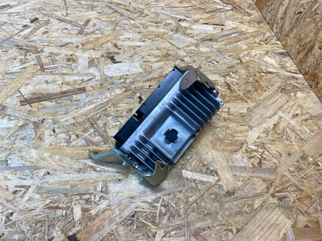 фото №8, Бортовой компьютер блок управления двигателя ecu toyota c-hr chr 1.8h cvt 89661-f4550