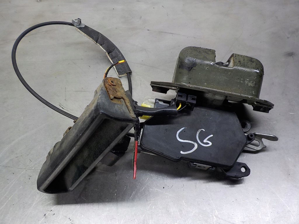 фото №1, Subaru forester ii sg замок задний крышки