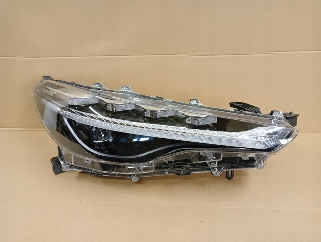 фото №1, Лампа правая правый full led toyota corolla cross 2022-