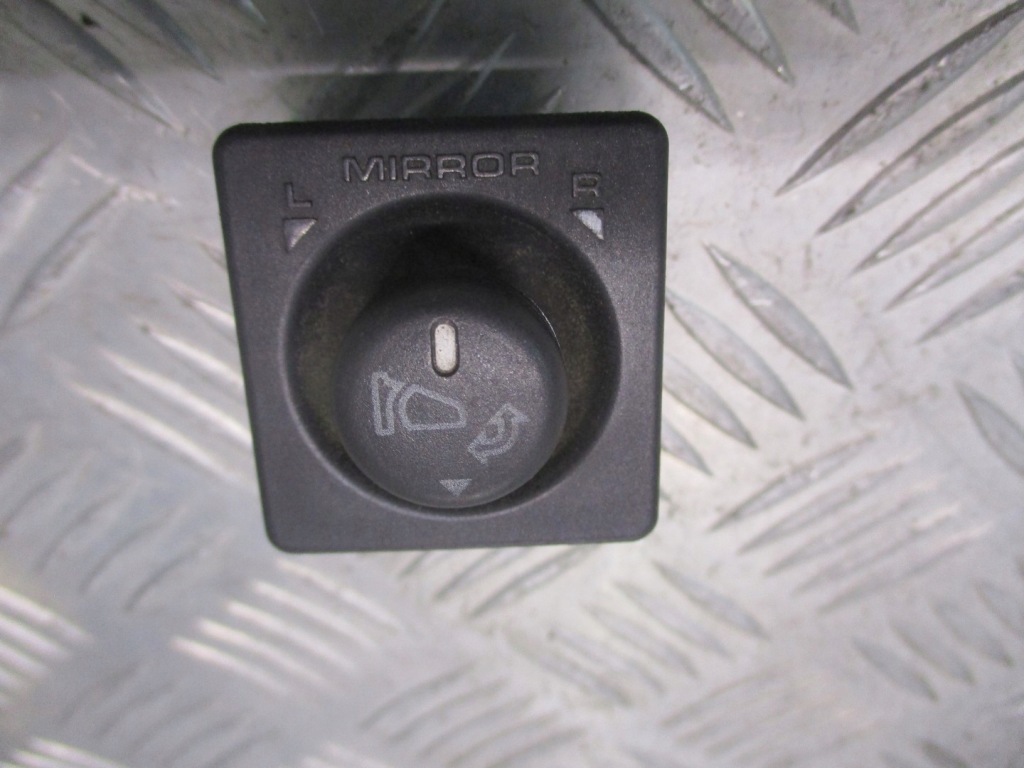 фото №1, Панель регулировки зеркал land rover freelander