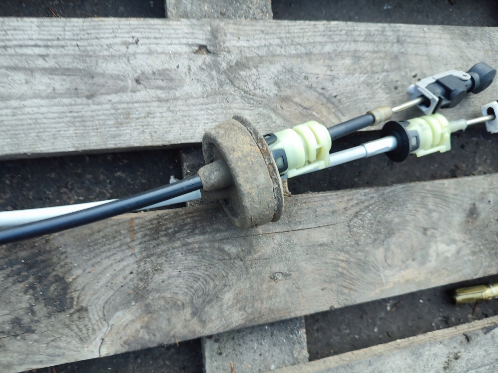 Opel meriva a 1.7cdti трос перемикання передач 24461921 Недорого