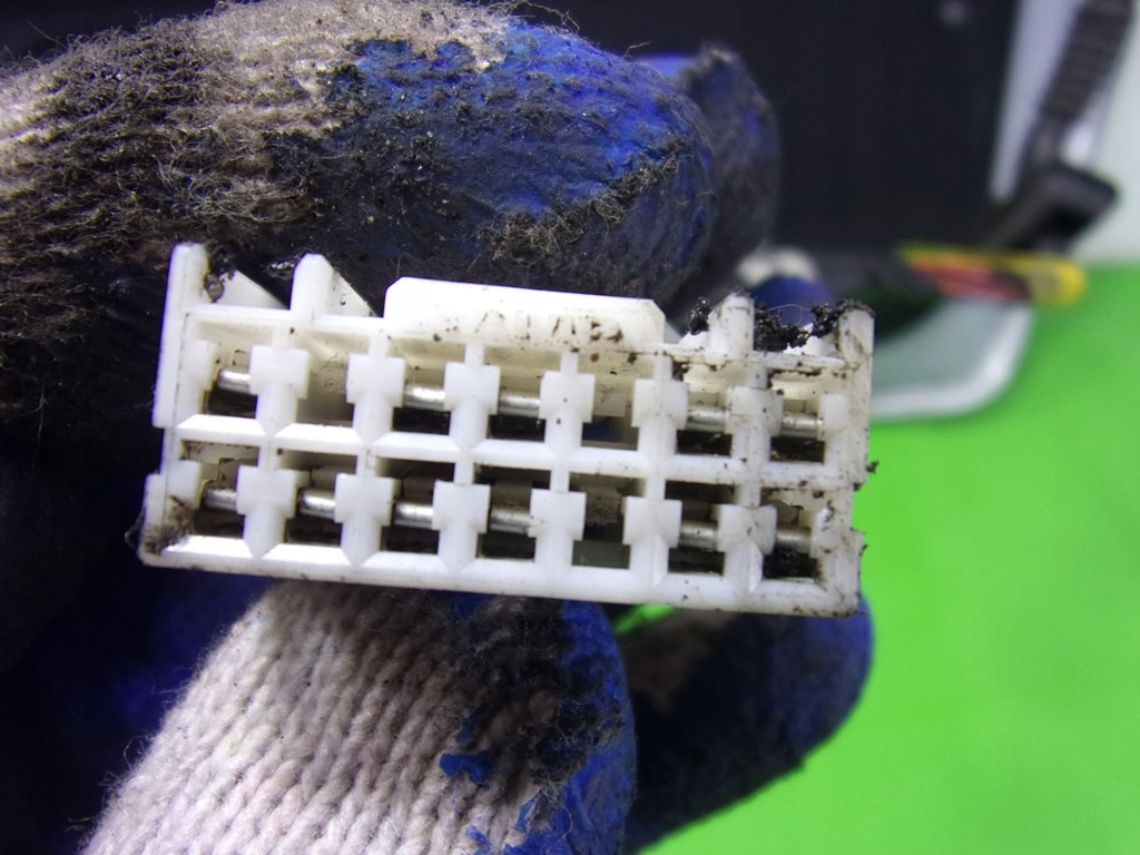 фото №15, Hyundai sonata iv 06r задняя крышка багажника багажника задняя лак z9