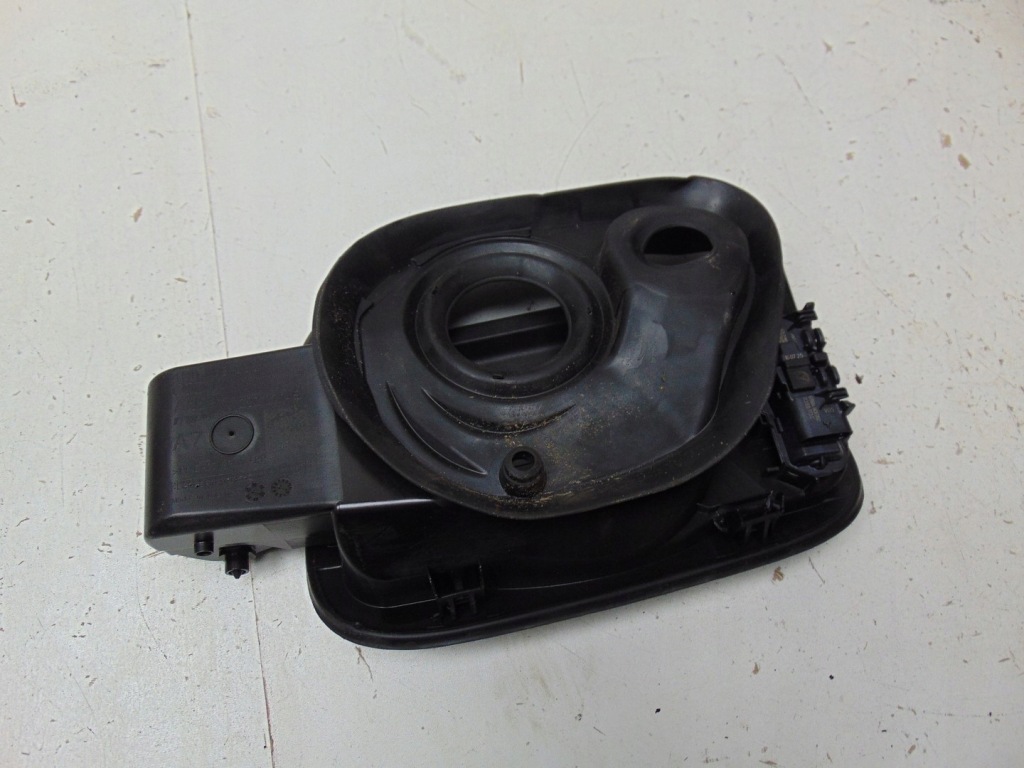 Крышка заливной топлива кронштейн audi a6 новый model 4p0809906 с Разборки