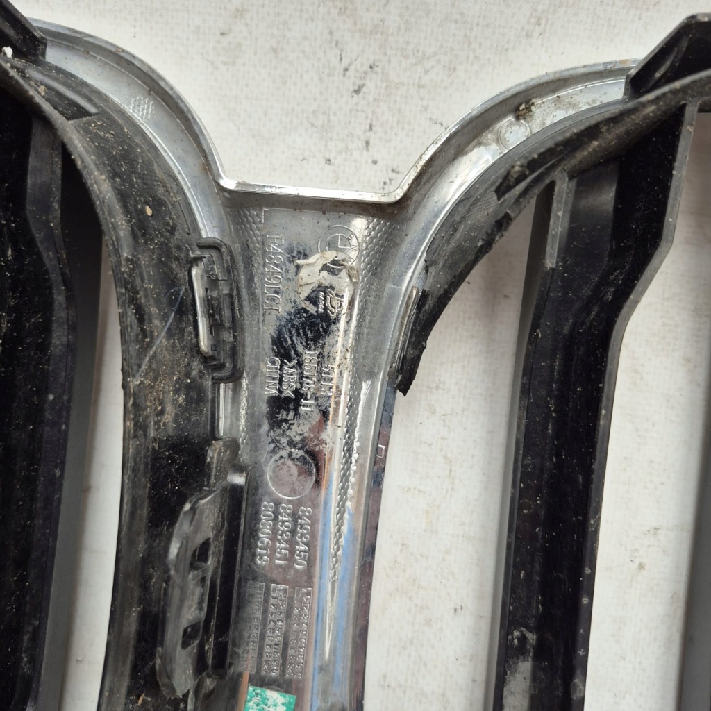 Bmw x1 f48 рестайлінг  19- решітка радіатора решітка  радіатора решітки радіатора 8493450 Доставка