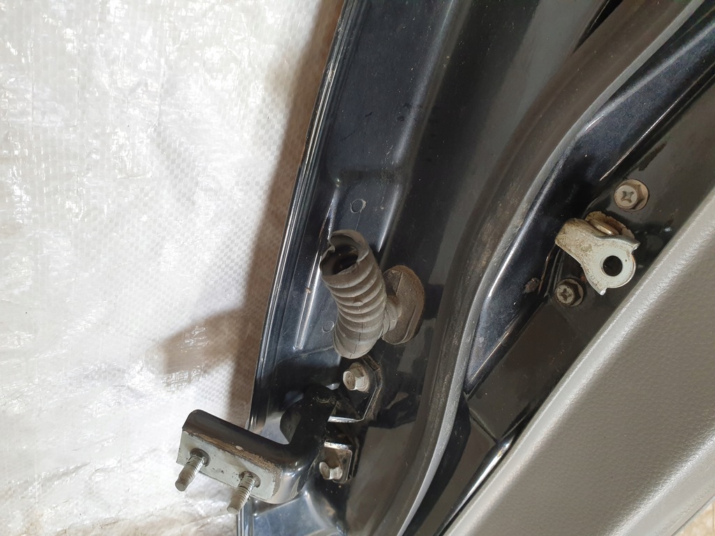 фото №13, Suzuk sx4 fiat sedici дверь правое задние задняя