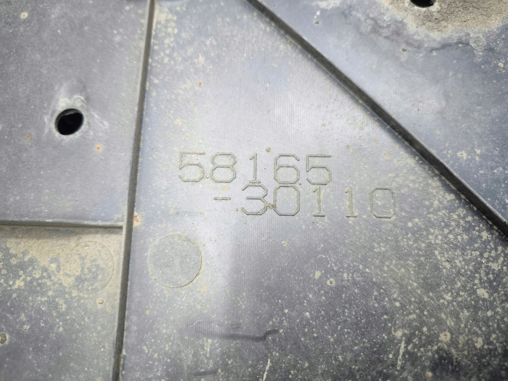 Lexus is 3 xe30 2015 накладка подвеска боковое  5816530110 Доставка