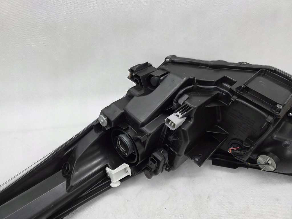 Toyota c-hr 2016+ фара перед правый  линза led обычная 81110-f4031-00 в Украине